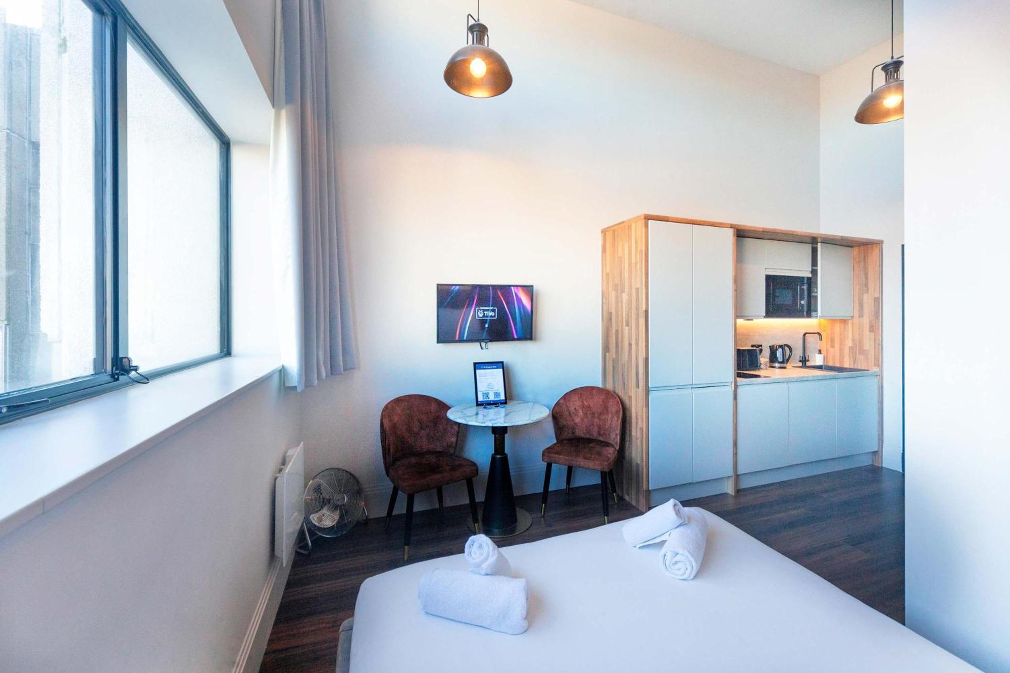 Bright Apartment *